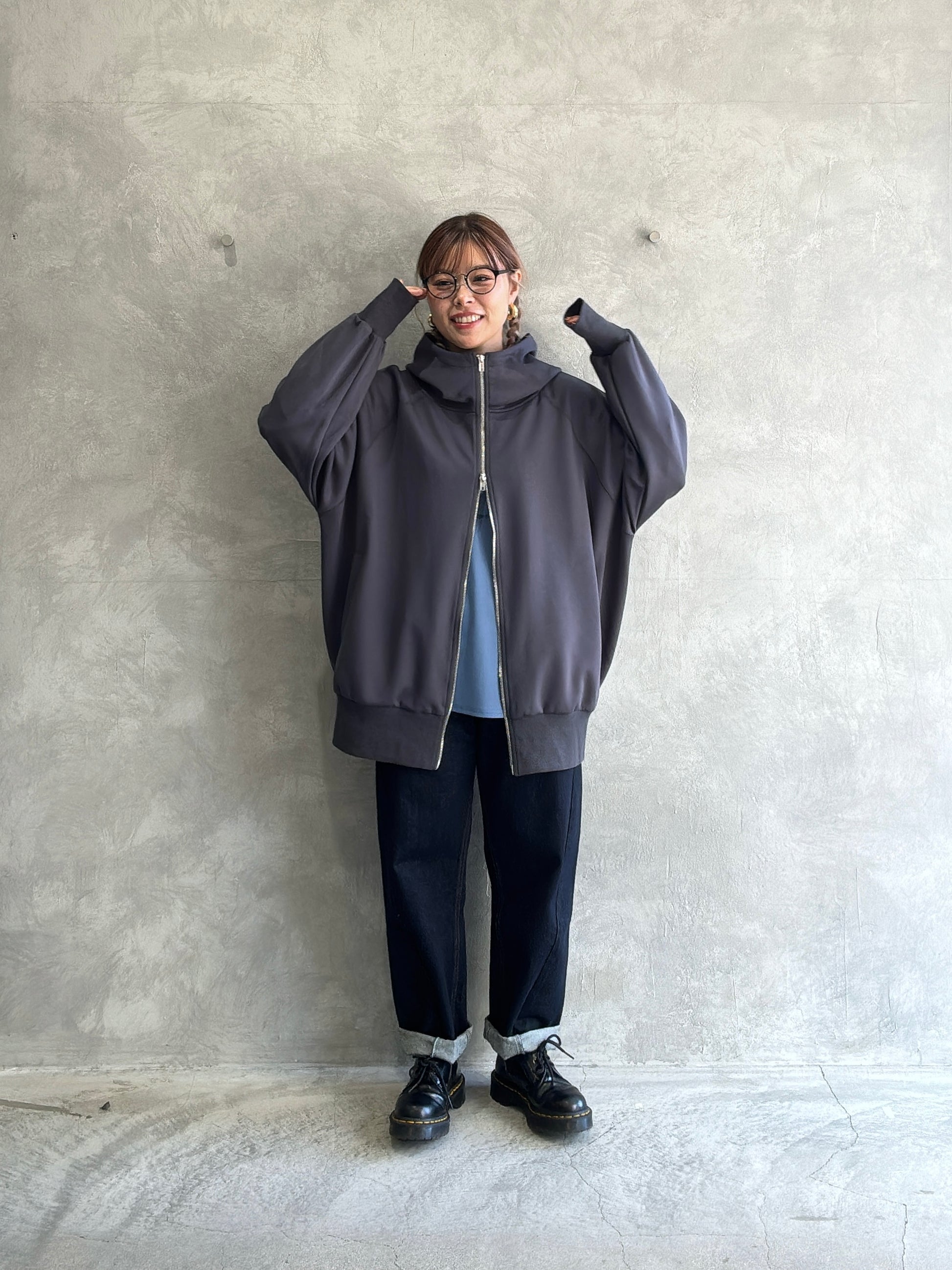 ジップアップロングパーカー