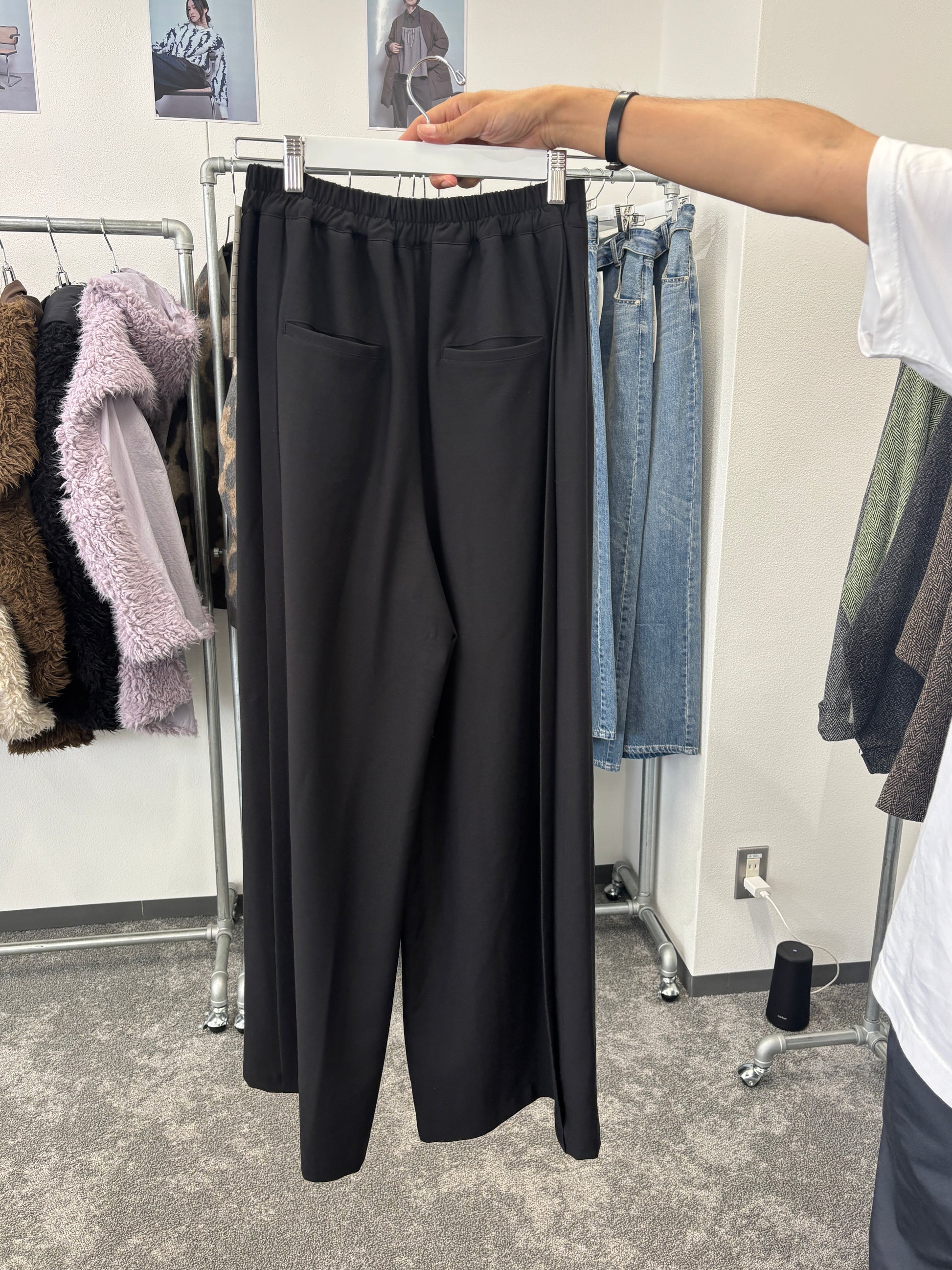 【予約⚡︎販売】エンドタックワイドパンツ／607527／CYAN tokyo／2026 AW#2