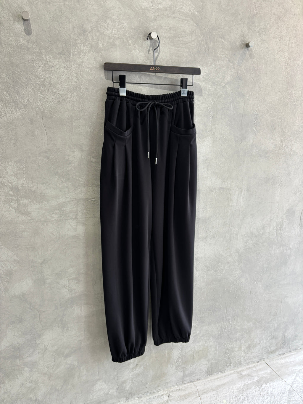 【再入荷】タックポケットジャージジョガーパンツ／CYAN TOKYO