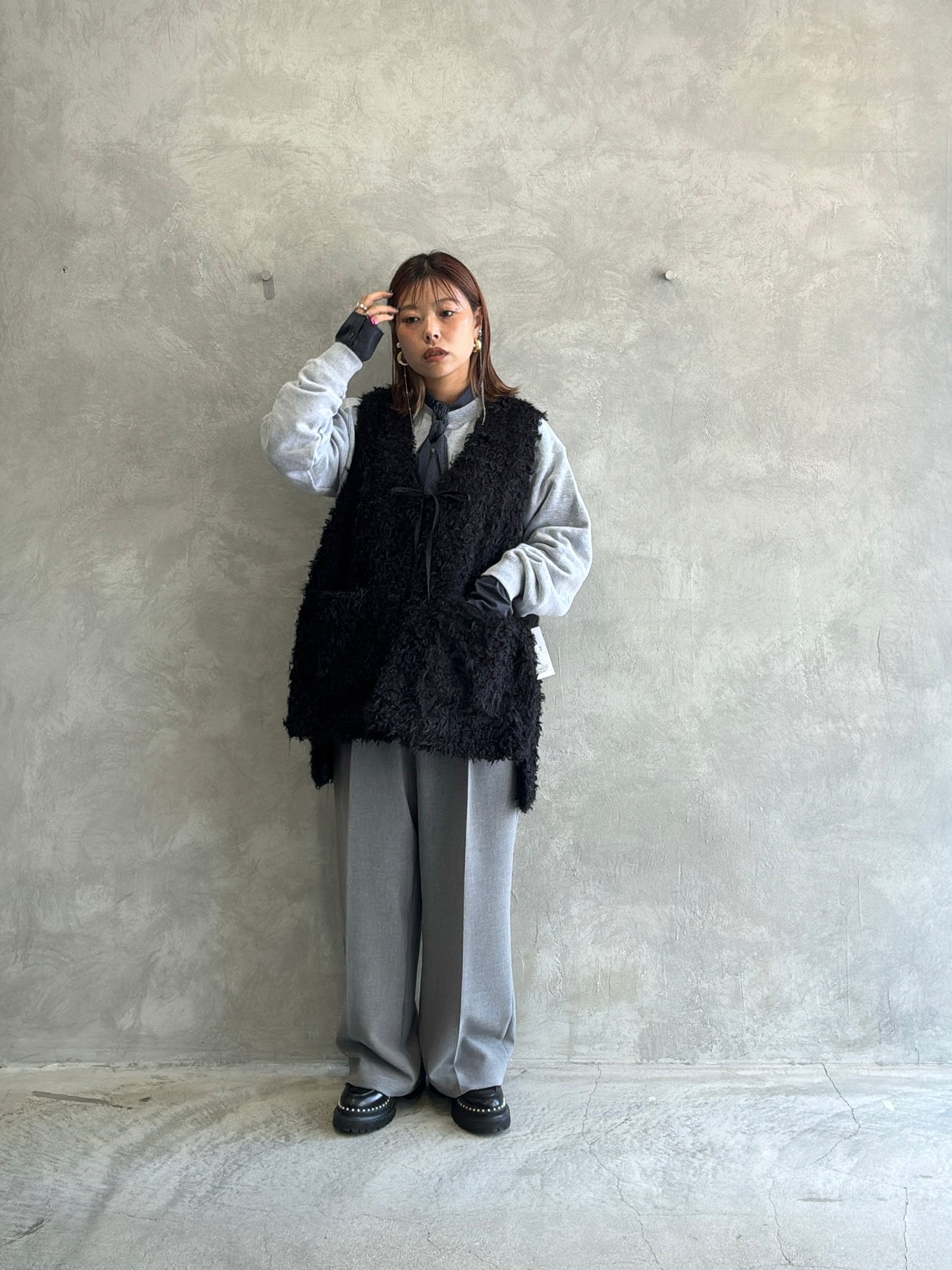 バックオーバーカーリーファーベスト／CYAN TOKYO