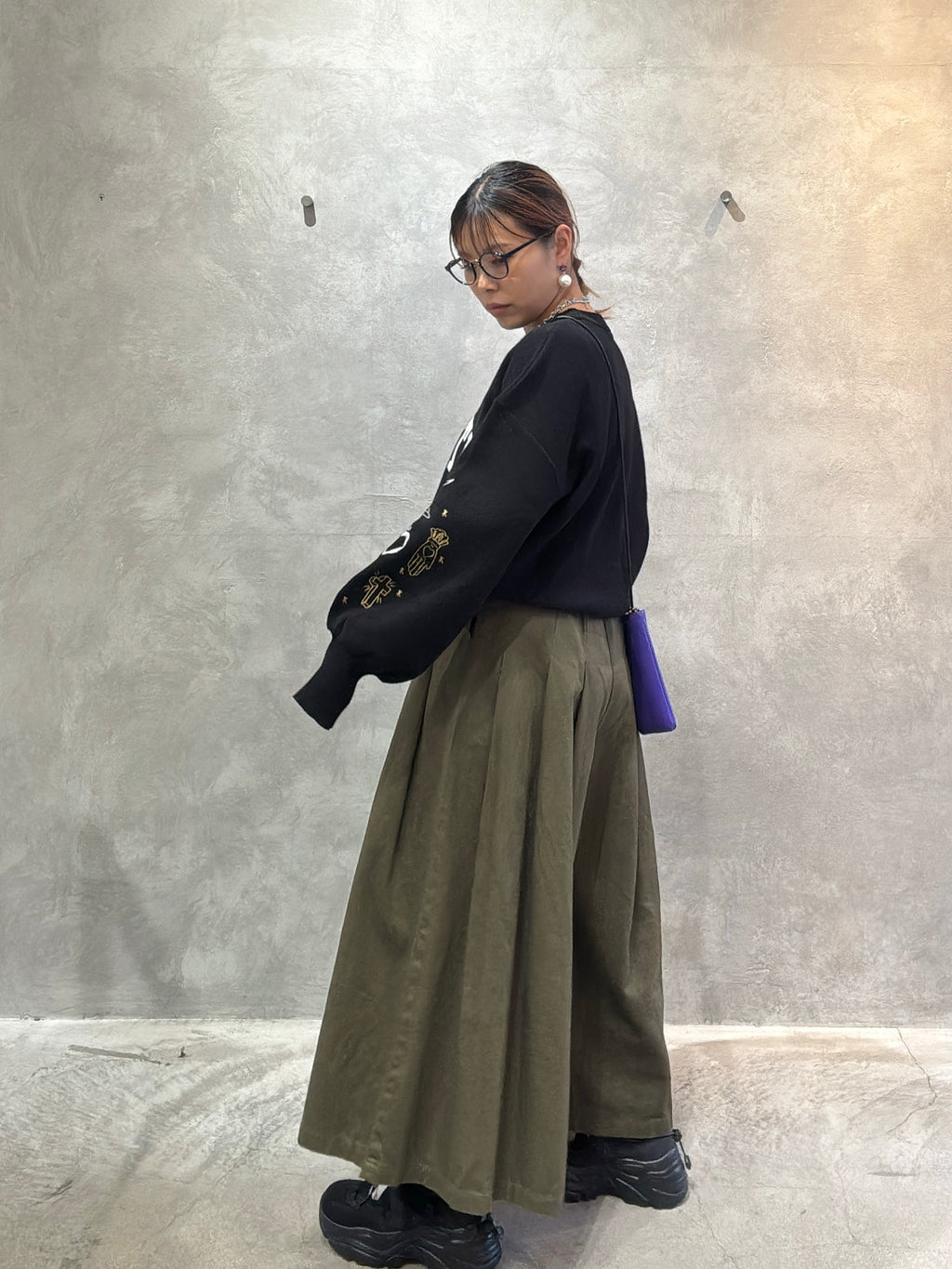 スウェットライク刺繍ニット／palm RICHE