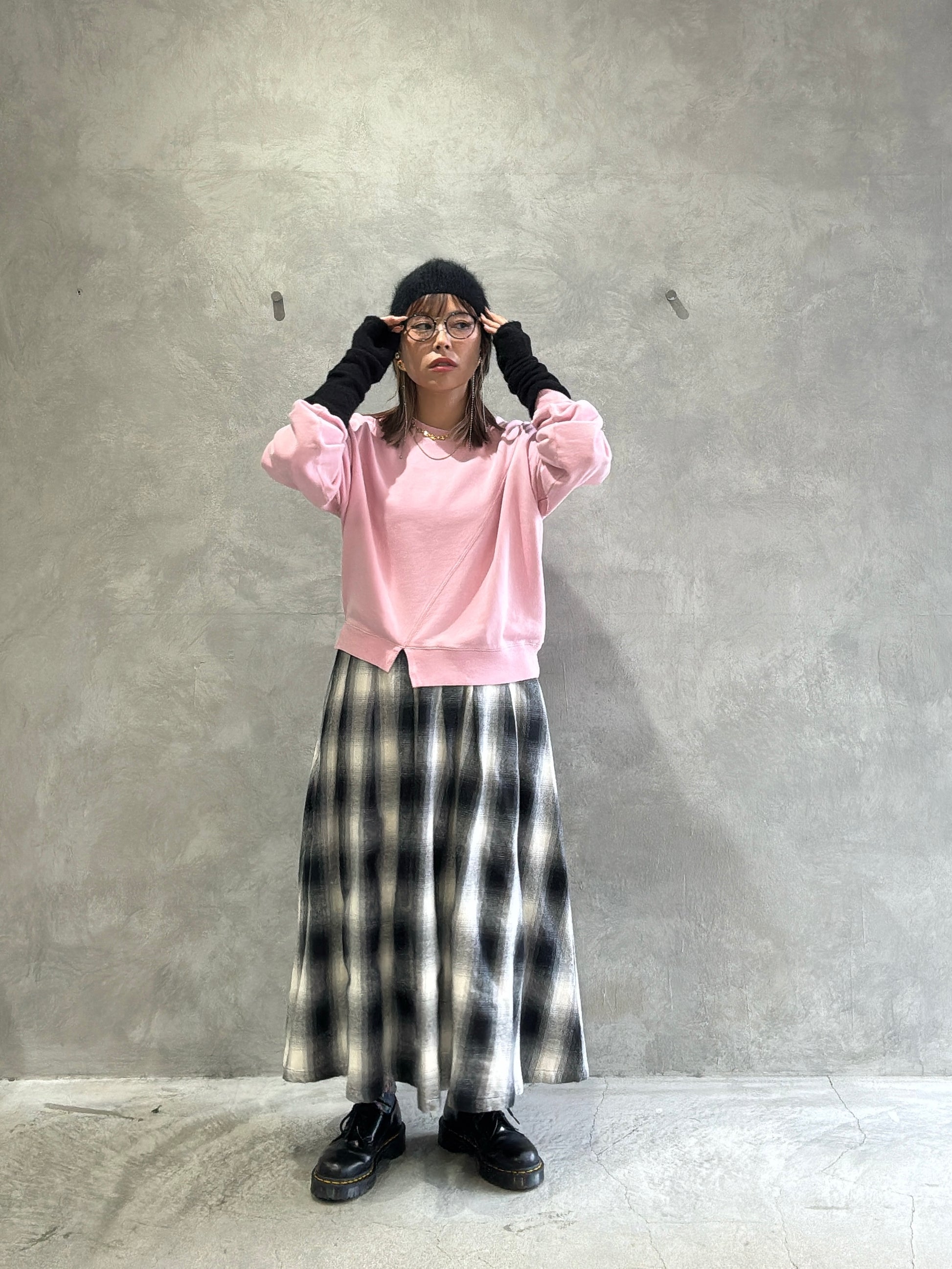 【再入荷】ピグメントプルオーバースウェット