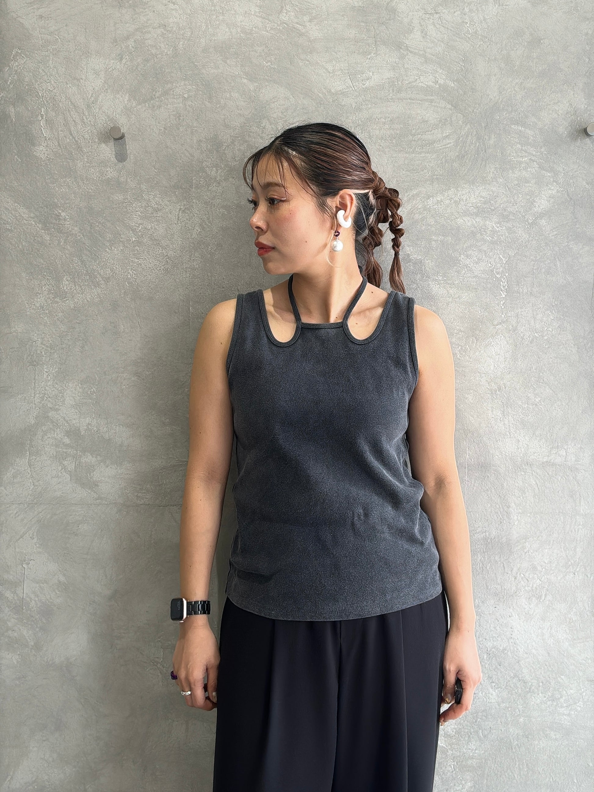 #勝ち確【予約⚡︎販売】ホルターデザインノースリーブ／VERSEAU