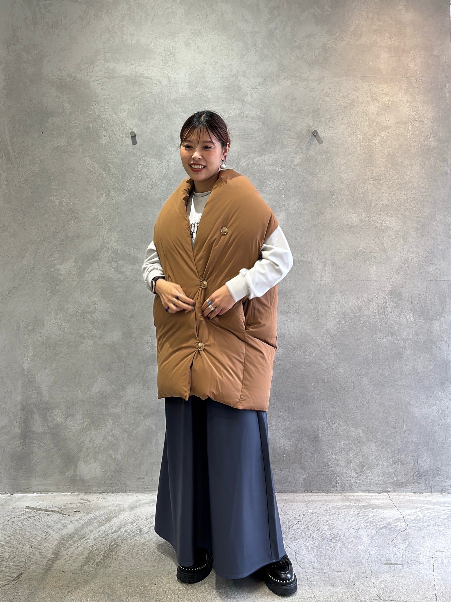 ストールライクダウンベスト／CYAN TOKYO