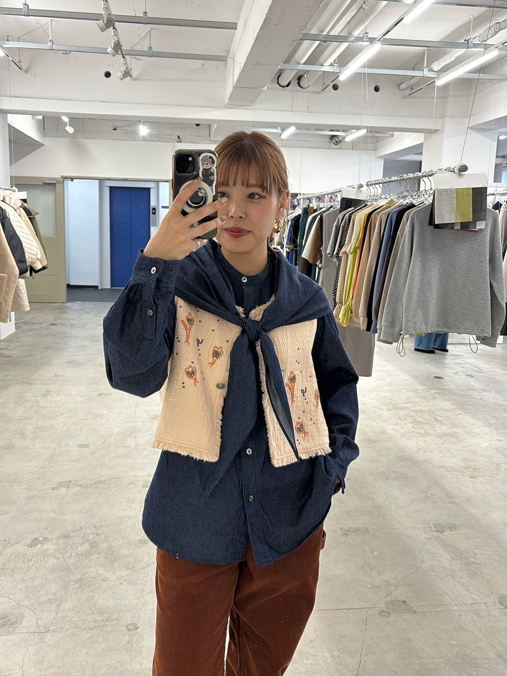 受付終了【予約⚡︎販売】スタンドカラーデニムシャツ（スカーフ付き）／#8643203／LE MÉLANGE／2026 AW #1