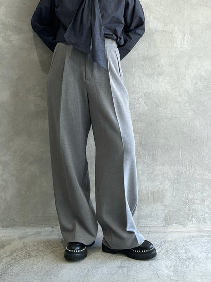 ディープタックパンツ／LE MÉLANGE