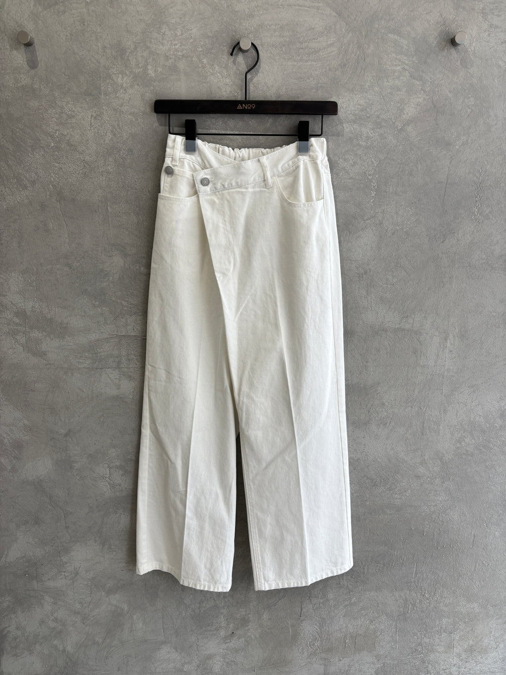 【GWあけにお届け！】アシンメトリーパンツ／P62025AI／PRIORIY　