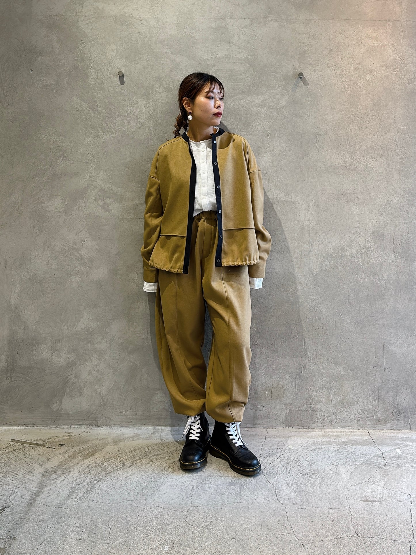 ノーカラードッキングシャツ／trois