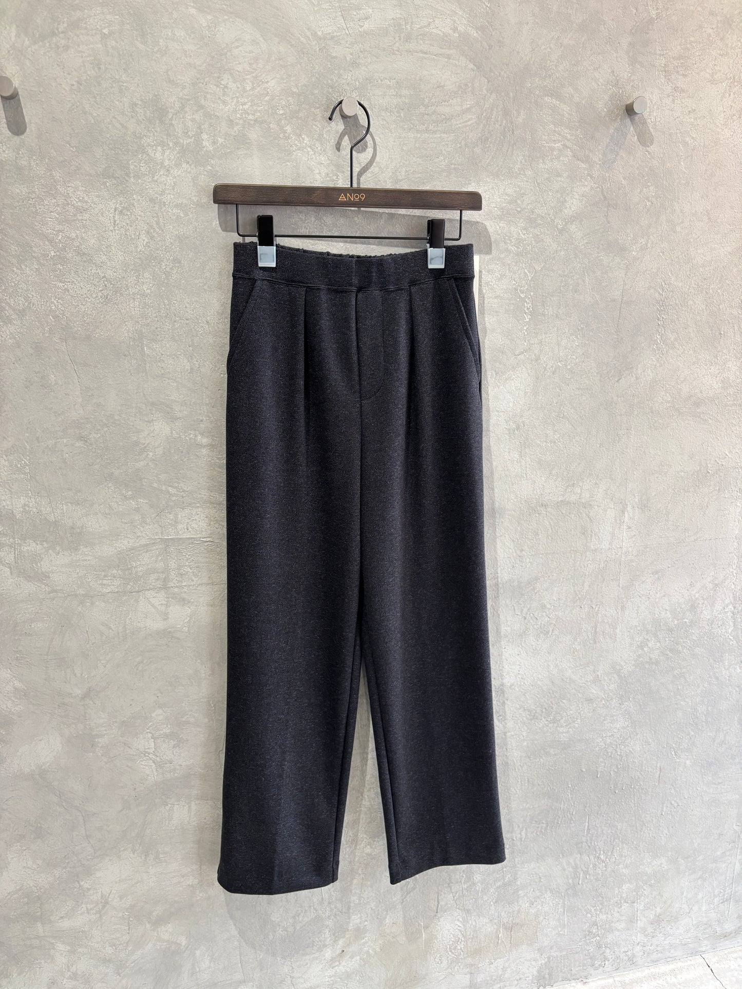 ウールタックパンツ／LE MÉLANGE