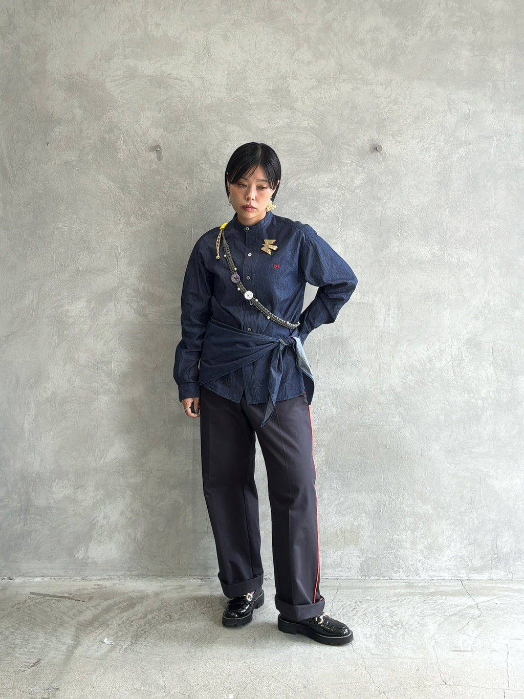スタンドカラーデニムシャツ（スカーフ付き）／#8643203／LE MÉLANGE／2026 AW #1