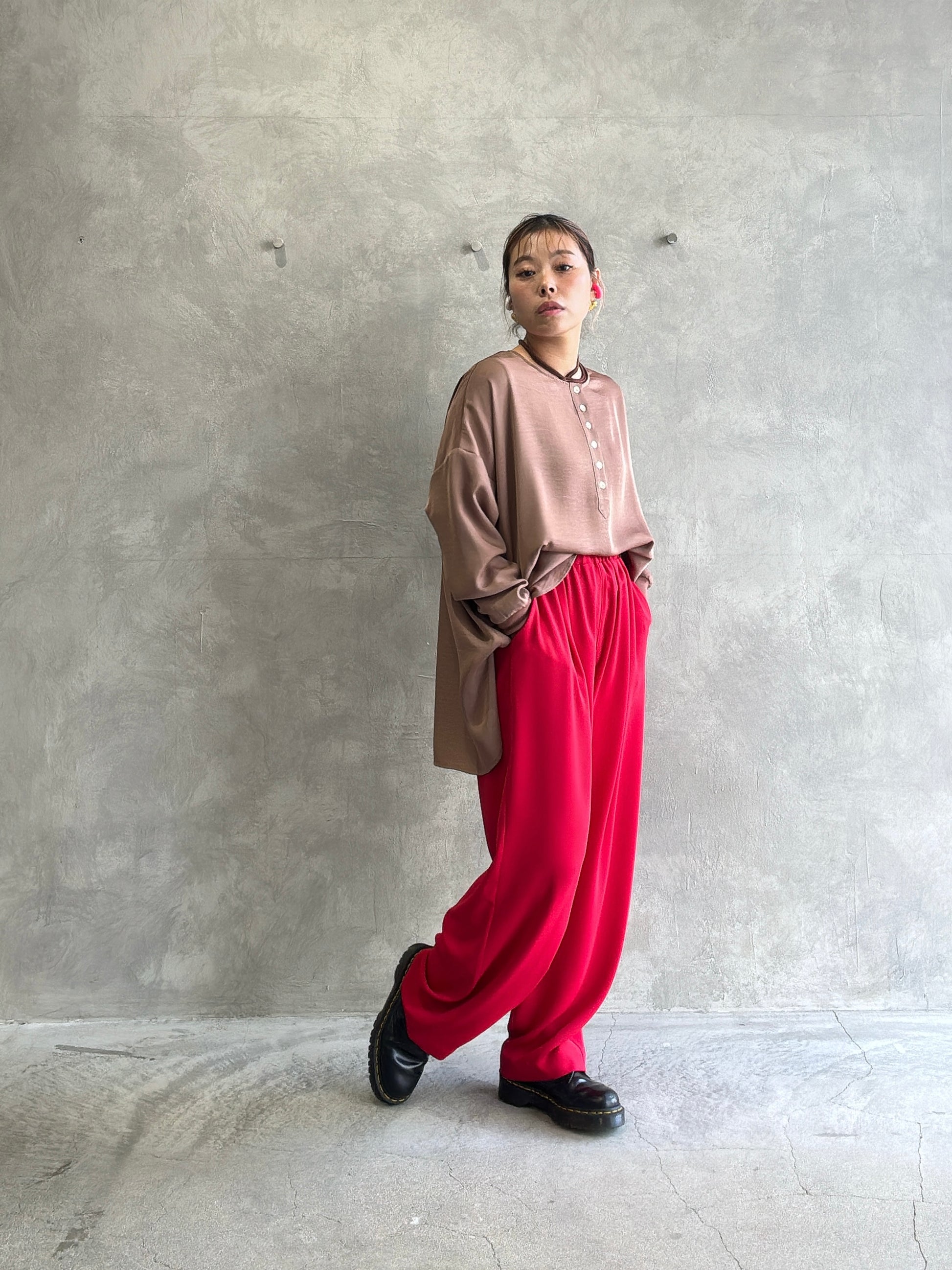 ゆったり楽ちんタックパンツ／Anna Kerry