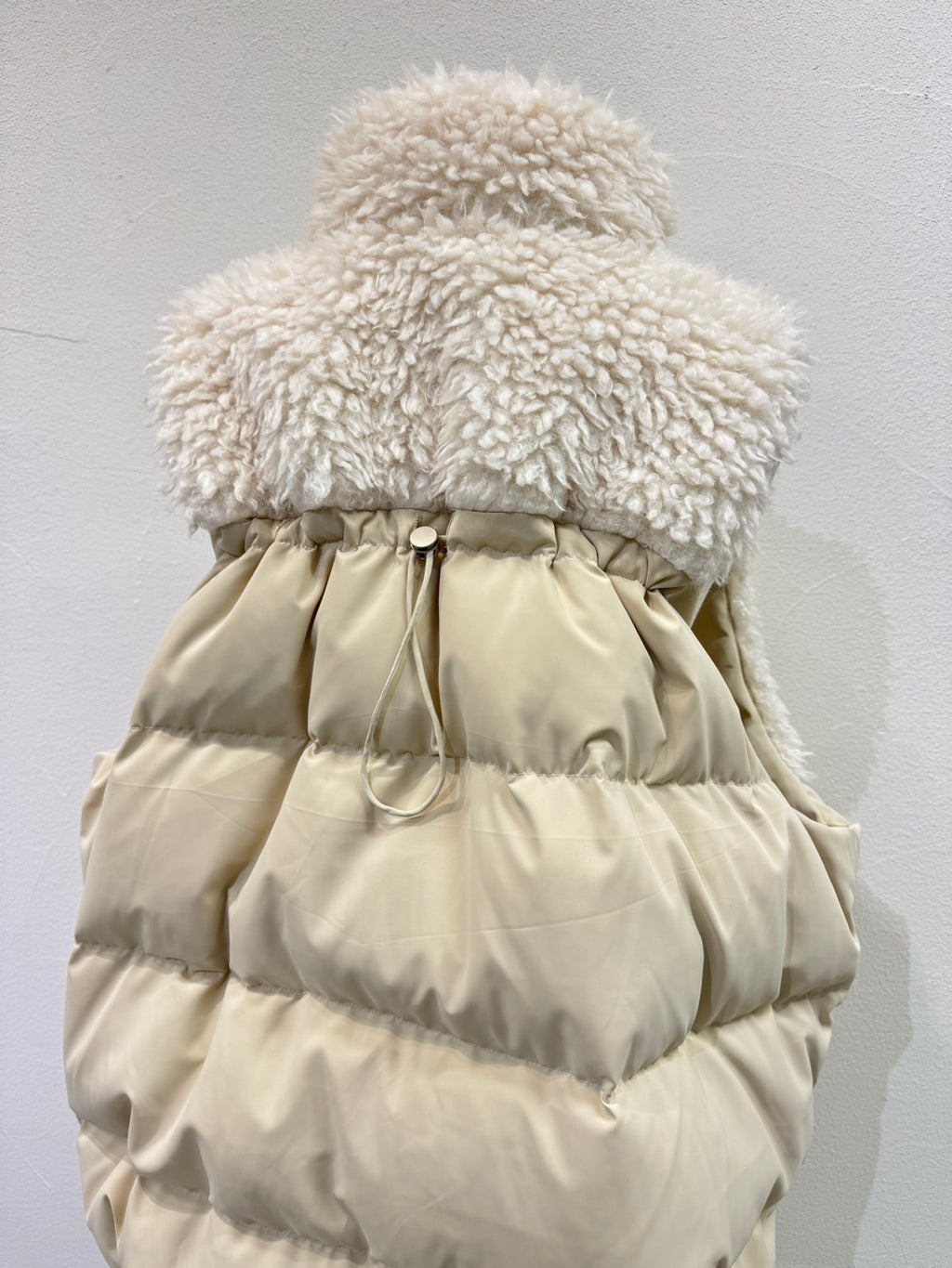 【予約⚡︎販売】シャギーボアコンビダウンベスト／604519／CYAN tokyo／2026 AW#1