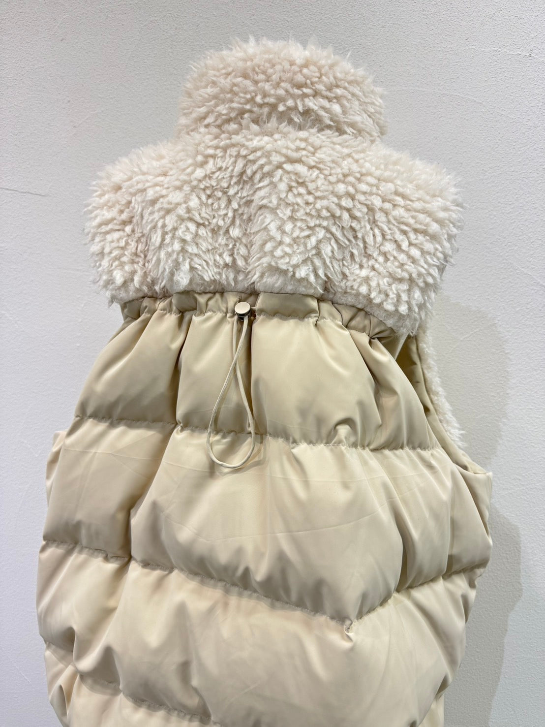 【予約⚡︎販売】シャギーボアコンビダウンベスト／604519／CYAN tokyo／2026 AW#1