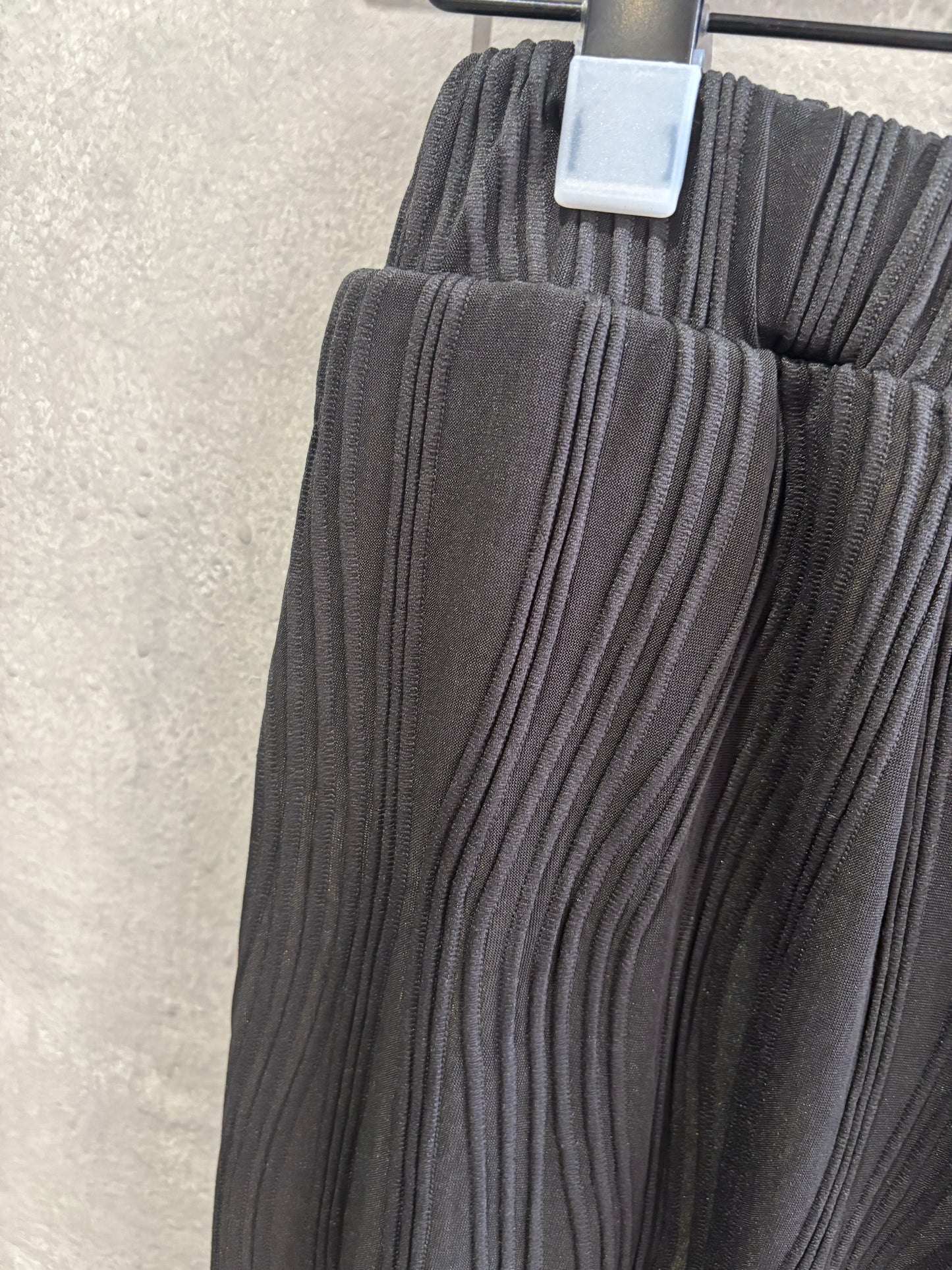 【完売御礼‼️】HAPPY YELLOW BAG 2025