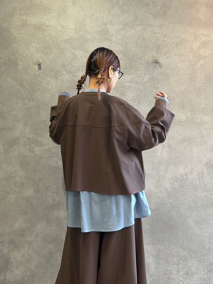 ラウンドステッチサーキュラシャツ／CYAN tokyo