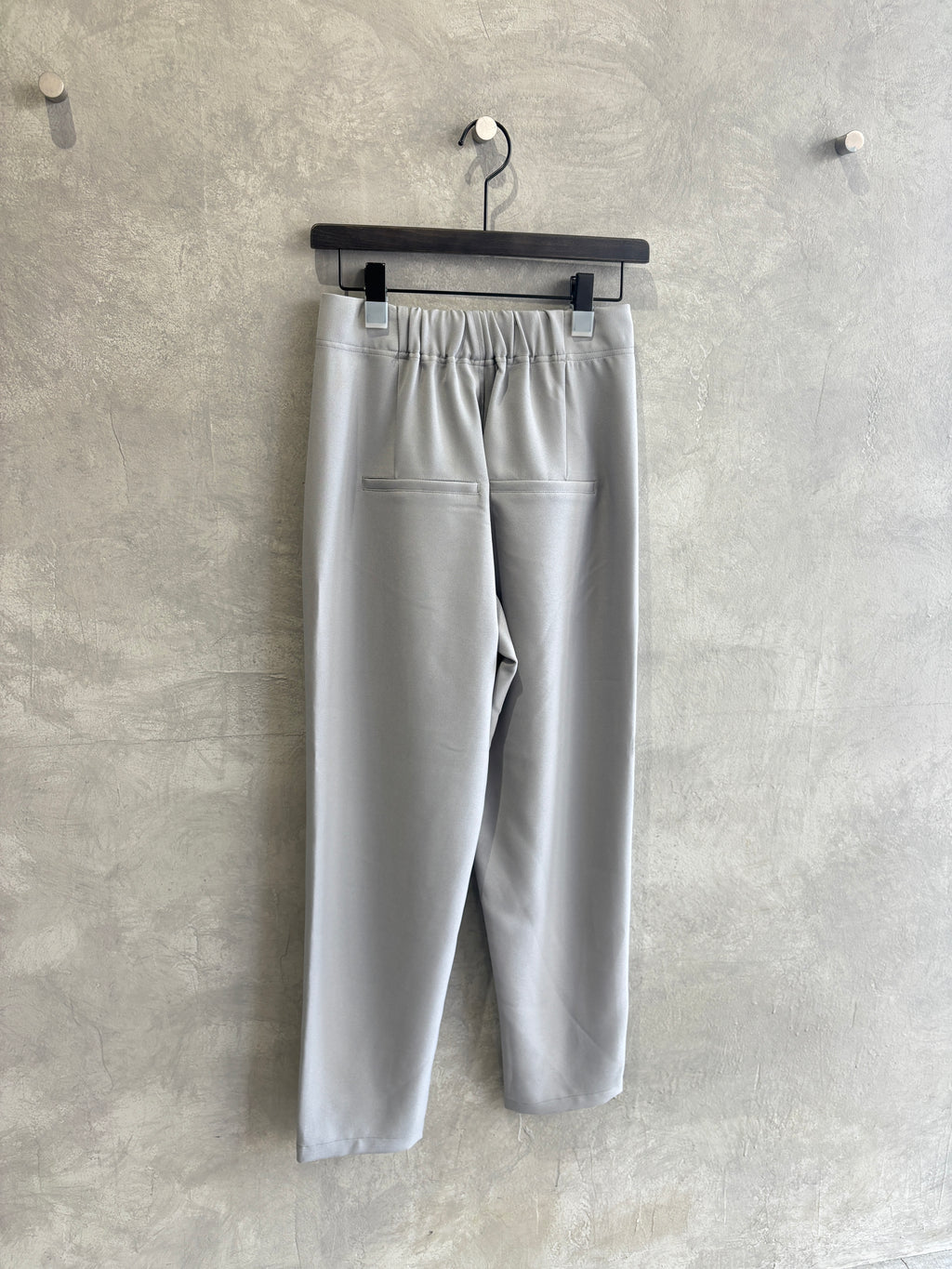 スリムカーブカラーパンツ／No.9-the Nines-