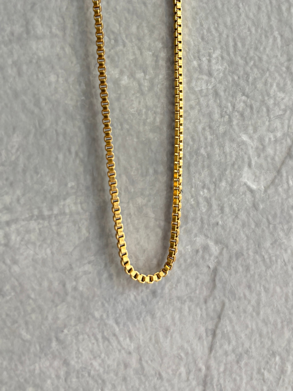 シンプルネックレス