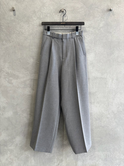 ディープタックパンツ／LE MÉLANGE