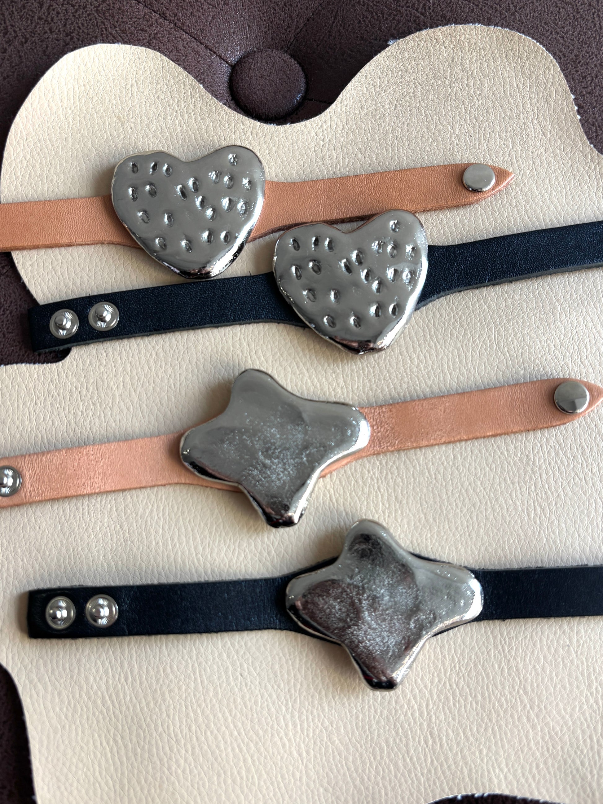 【予約販売】ストロベリーハートレザーブレスレット