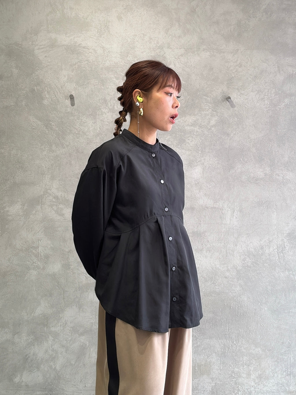 タックフレアーブラウス／trois