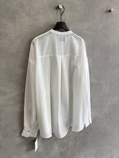 シャーリングティアードブラウス／CYAN tokyo