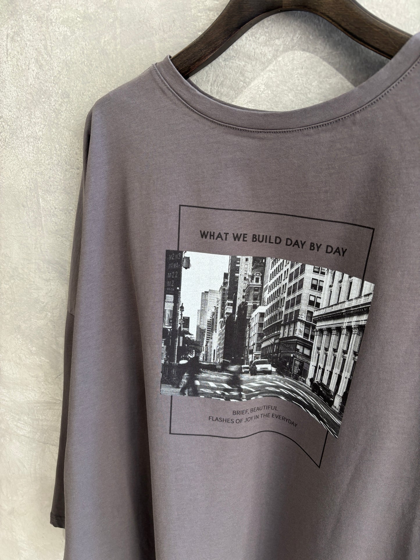 2way（ビル＆ロゴ）プリントカットソー／Dignite collier