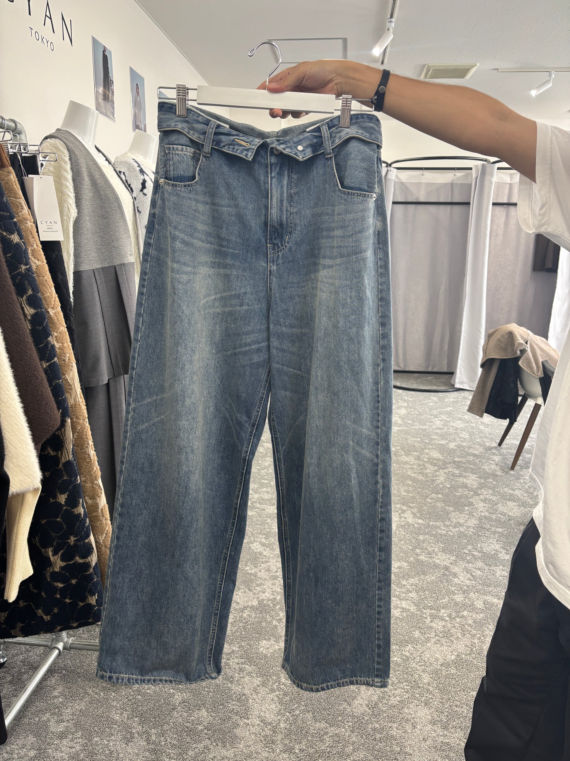 【予約⚡︎販売】ロールウエストワイドデニム／607534／CYAN tokyo／2026 AW#2
