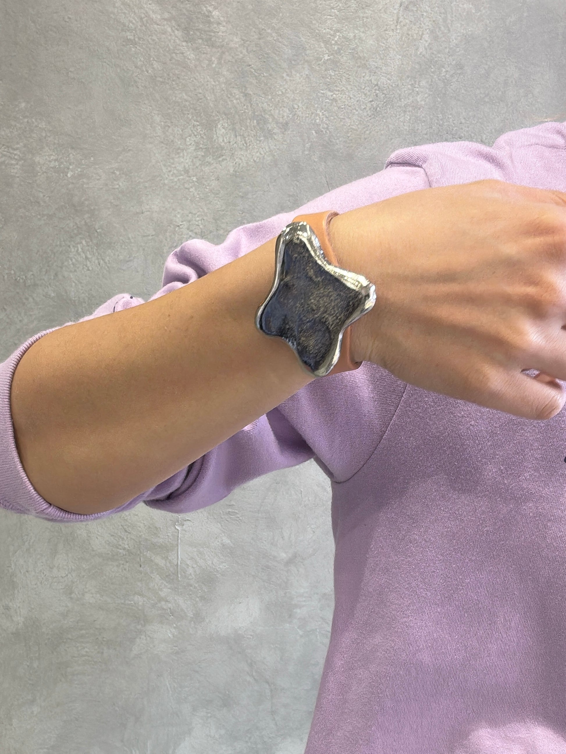 【予約販売】アシンメトリークロスレザーブレスレット