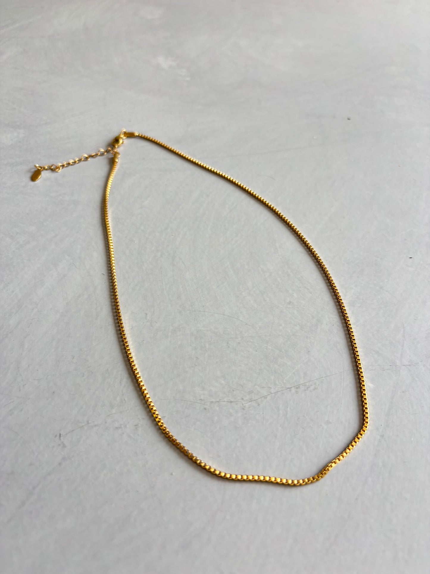 シンプルネックレス