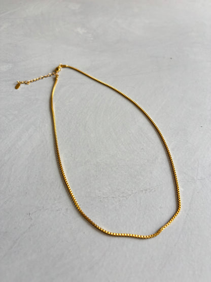 シンプルネックレス