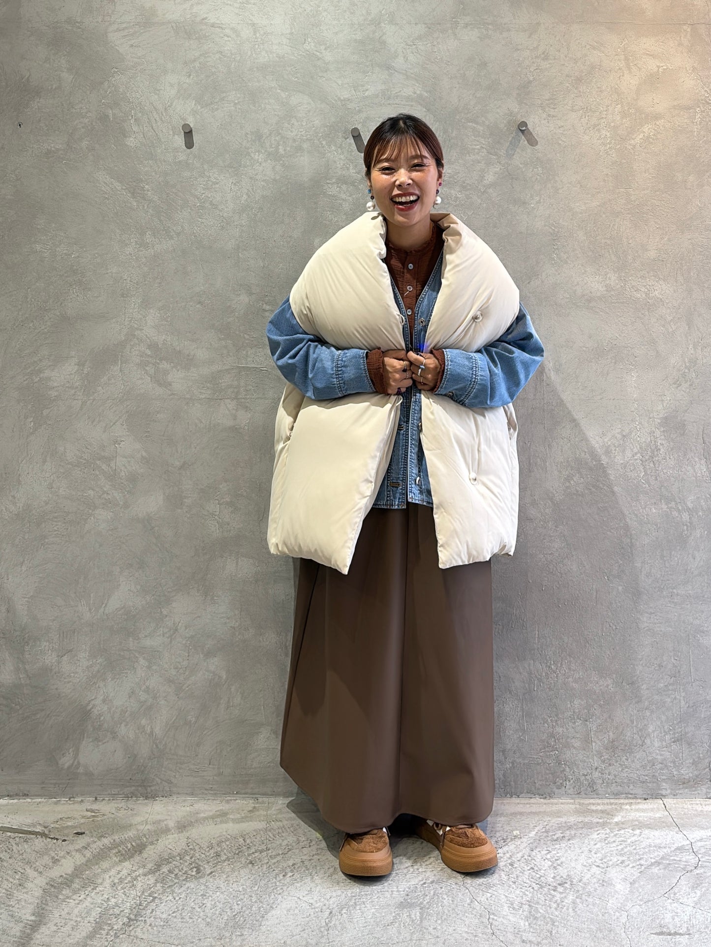 ストールライクダウンベスト／CYAN TOKYO