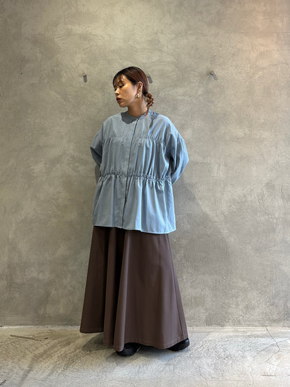 シャーリングティアードブラウス／CYAN tokyo