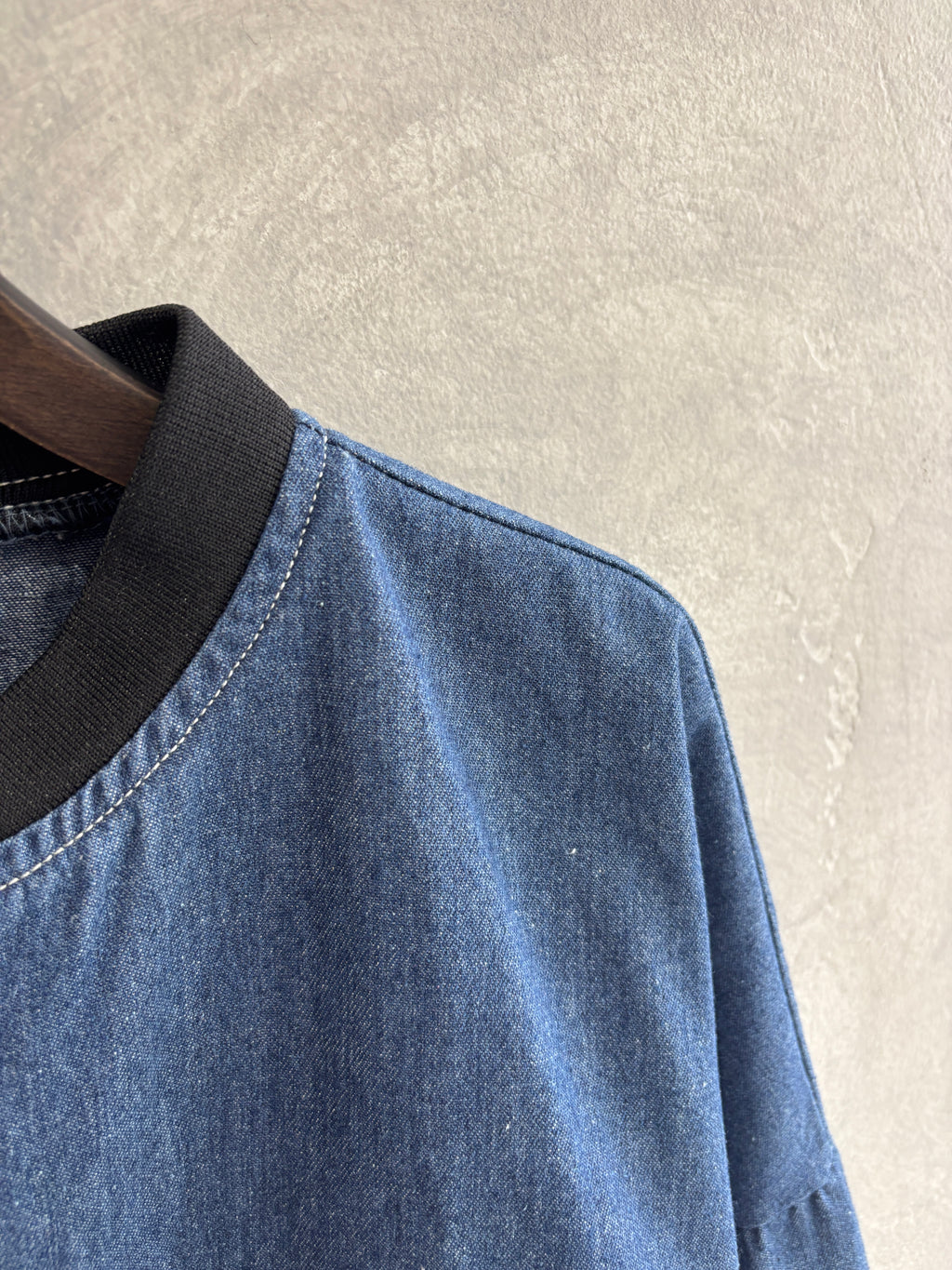 ロングデニムシャツ