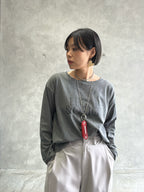 ロゴプリントロンT／Anna Kerry