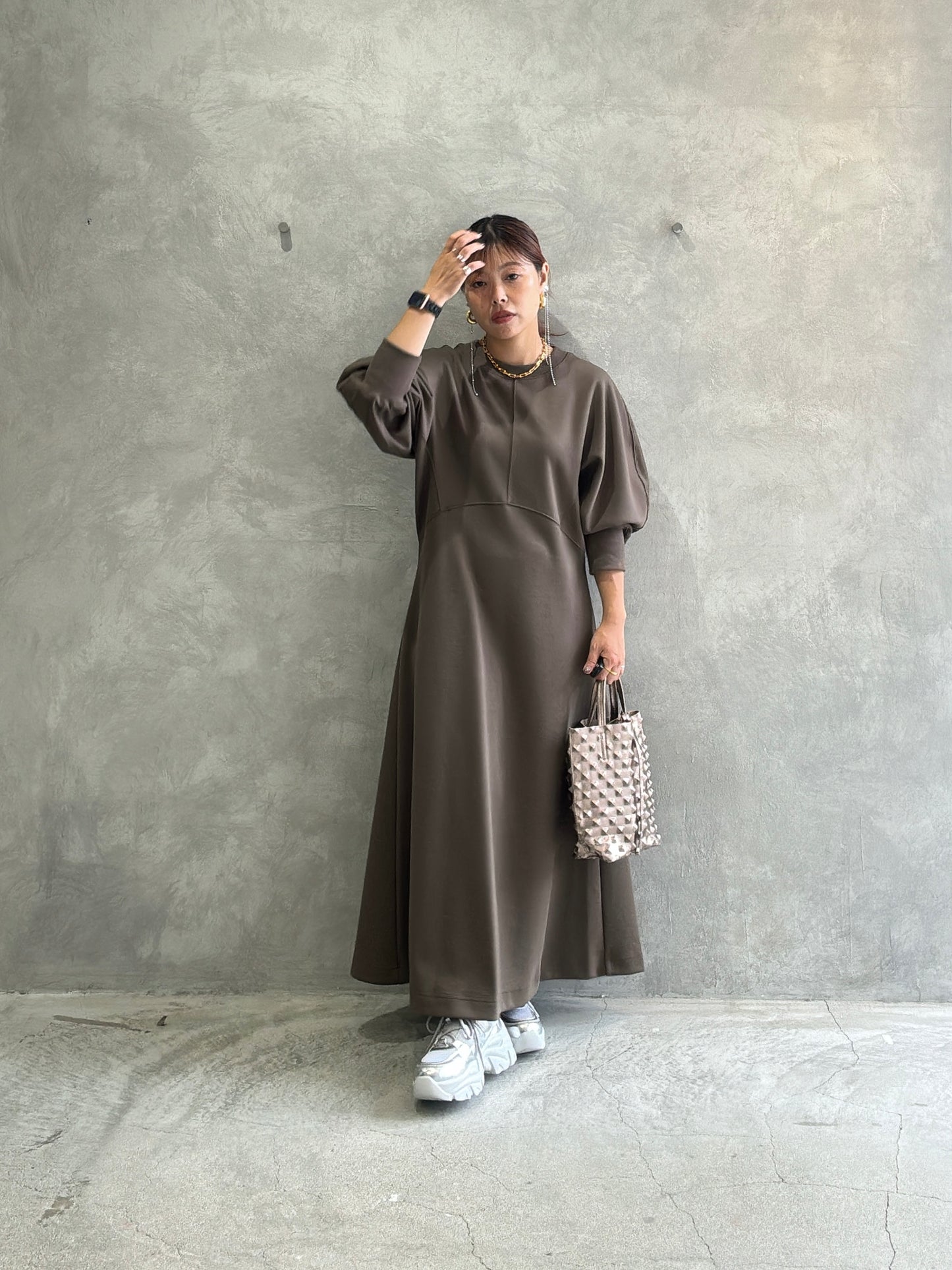 【再入荷】ドルマン切替ワンピース／Dignite collier