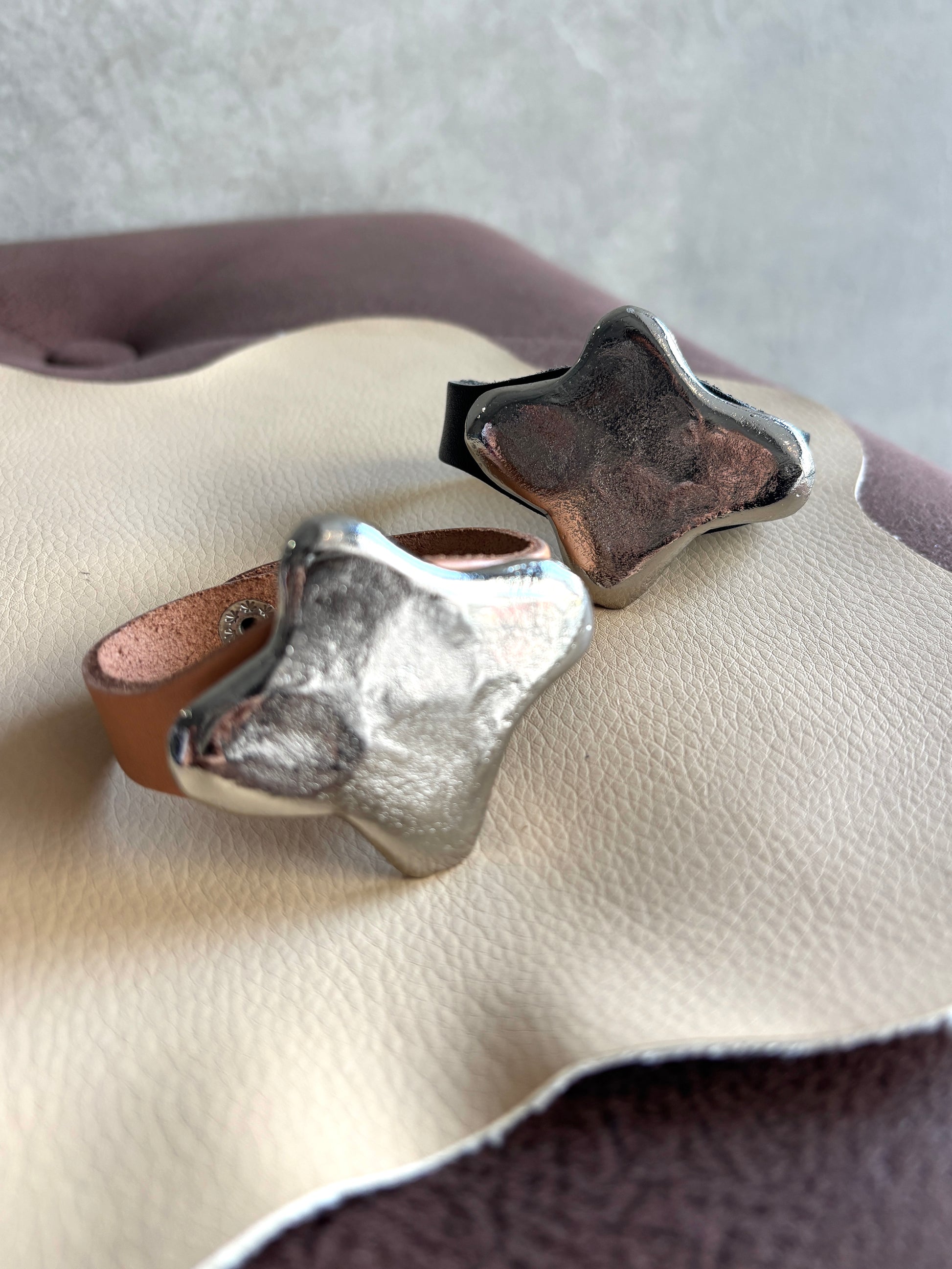 【予約販売】アシンメトリークロスレザーブレスレット