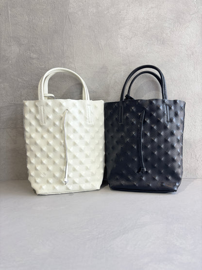 スタッズエンボスバッグ（モノトーン）／イタリア・フィレンツェのレザーバッグ