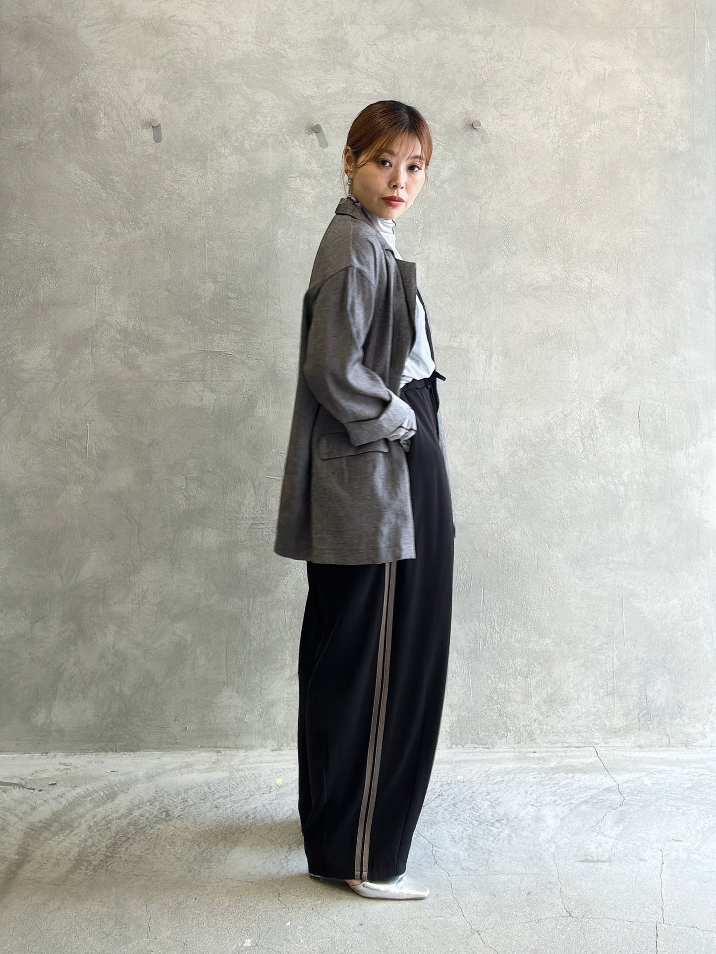 サイドラインバレルレッグパンツ／ayane