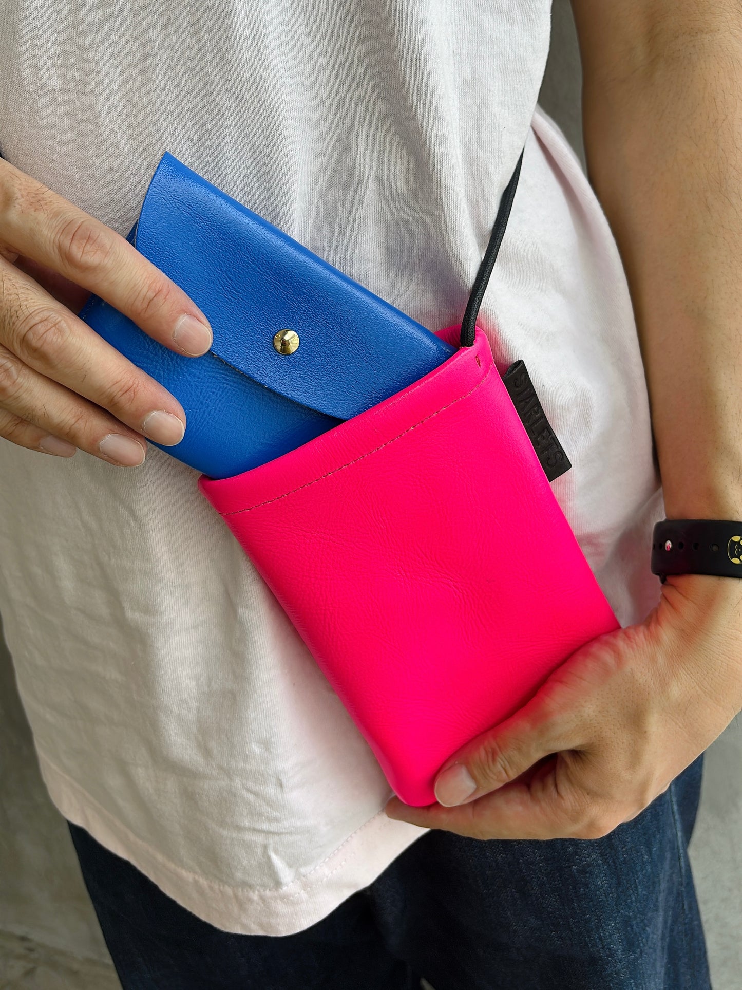 レザー横型マルチケース／SE220203