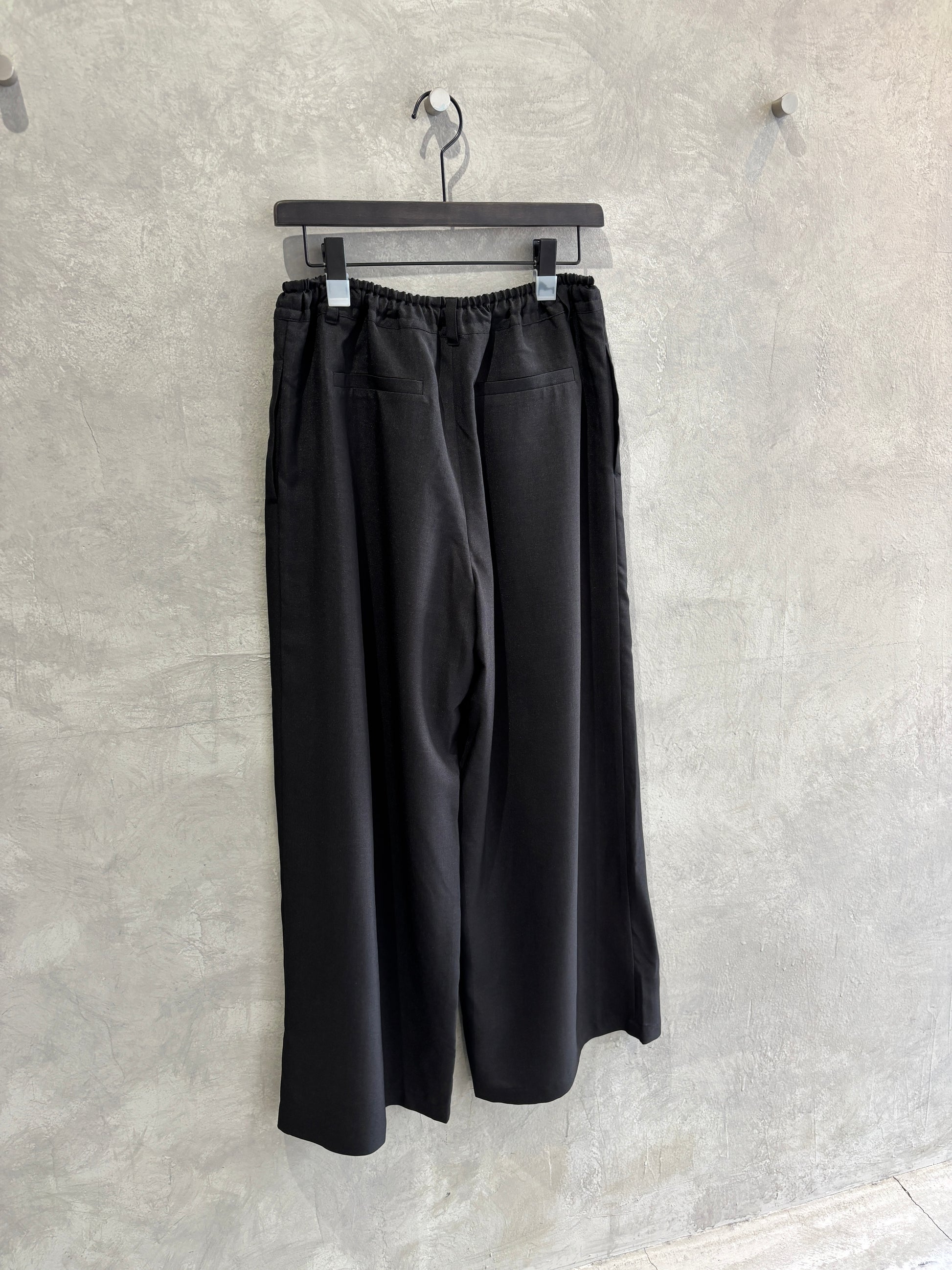 リネンライクワイドパンツ／LHELBIE ／MNMS