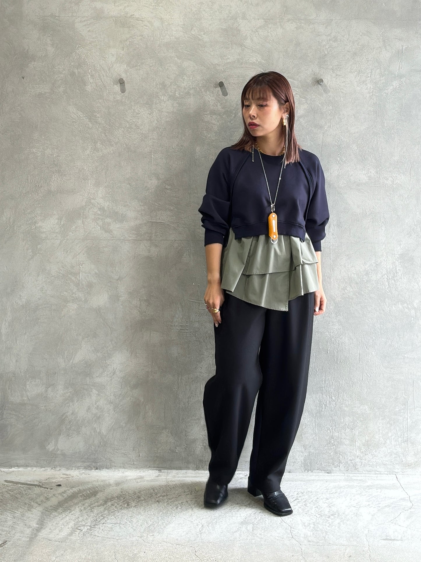 ドッキングフリルトップス／Trois