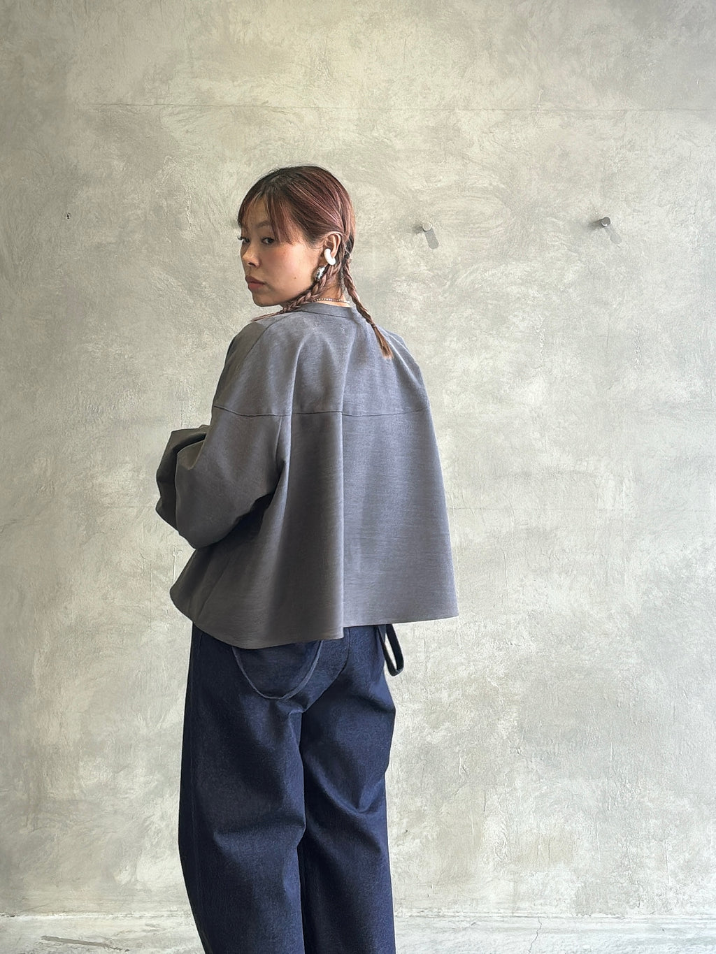 ★ラウンドステッチサーキュラシャツ／CYAN tokyo