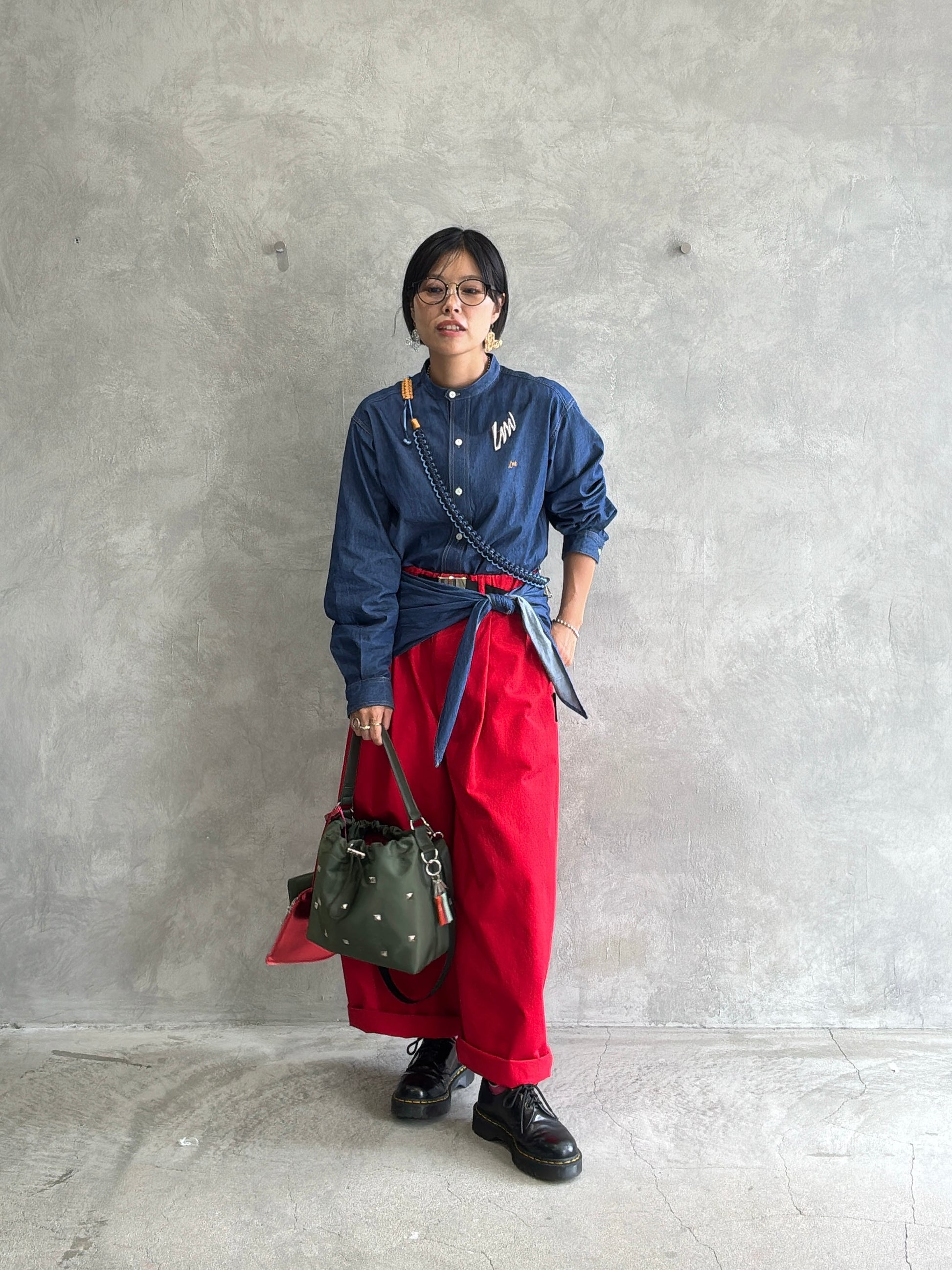 スタンドカラーデニムシャツ（スカーフ付き）／#8643203／LE MÉLANGE／2026 AW #1