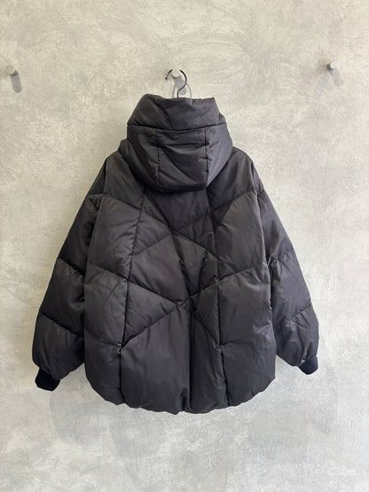 コクーンダウンジャケット／ayane