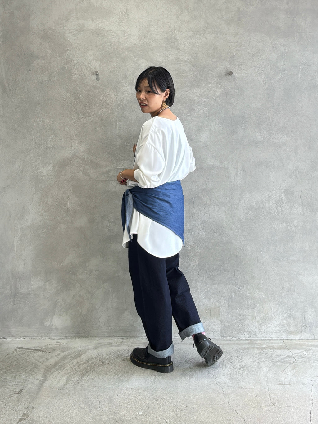 スタンドカラーデニムシャツ（スカーフ付き）／#8643203／LE MÉLANGE／2026 AW #1