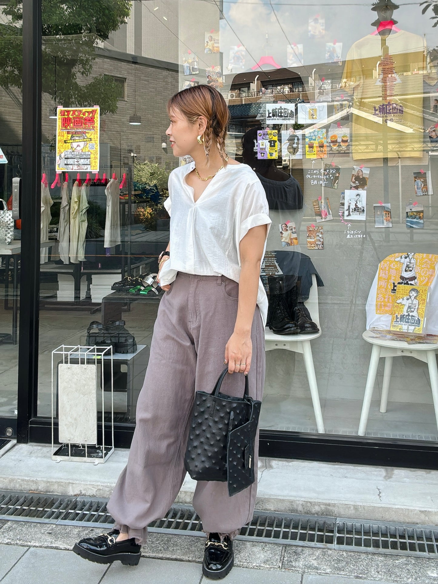 スタッズエンボスバッグ（モノトーン）／イタリア・フィレンツェのレザーバッグ