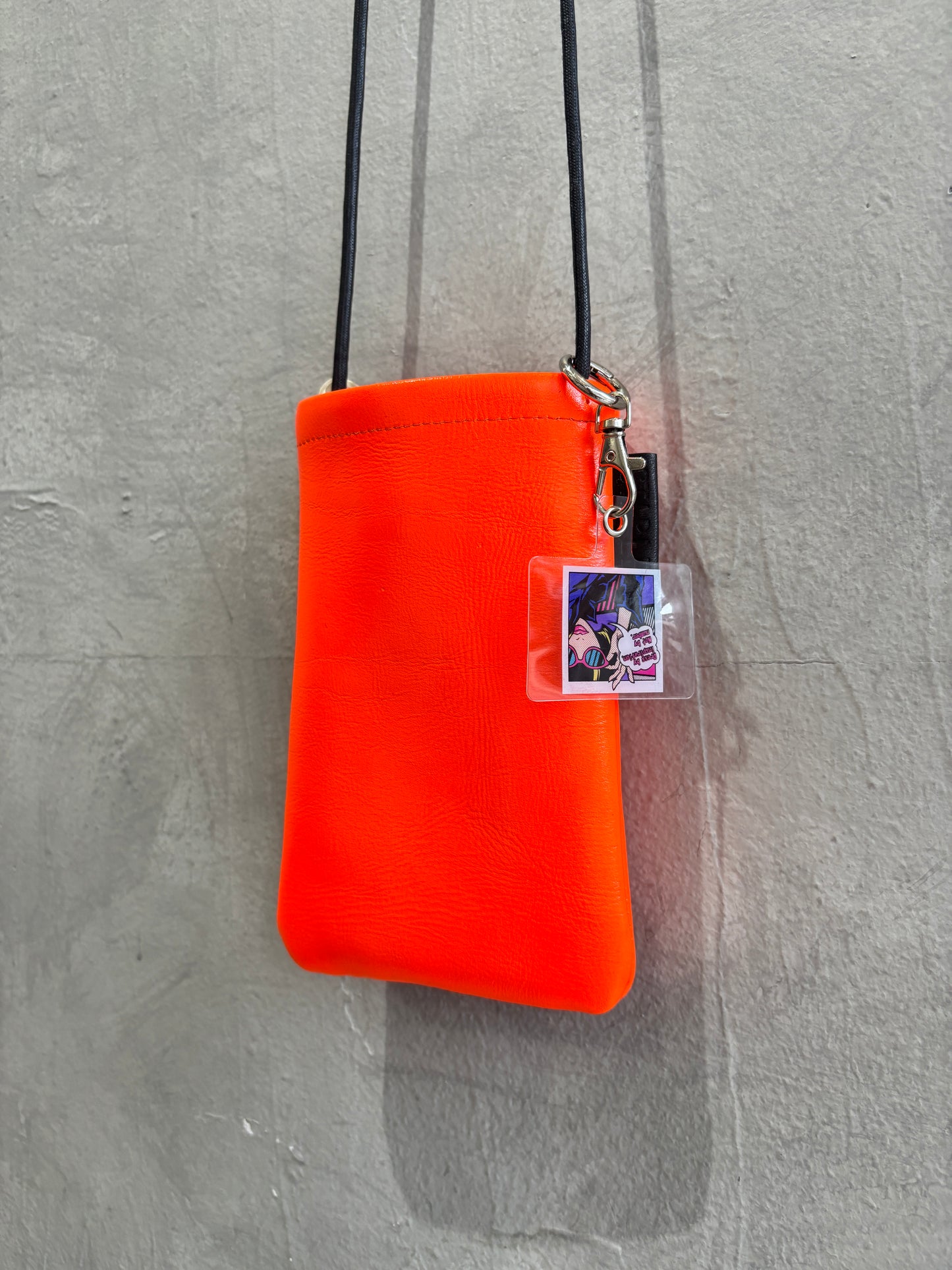 【新色追加】ネオンカラーサコッシュ／SP240214