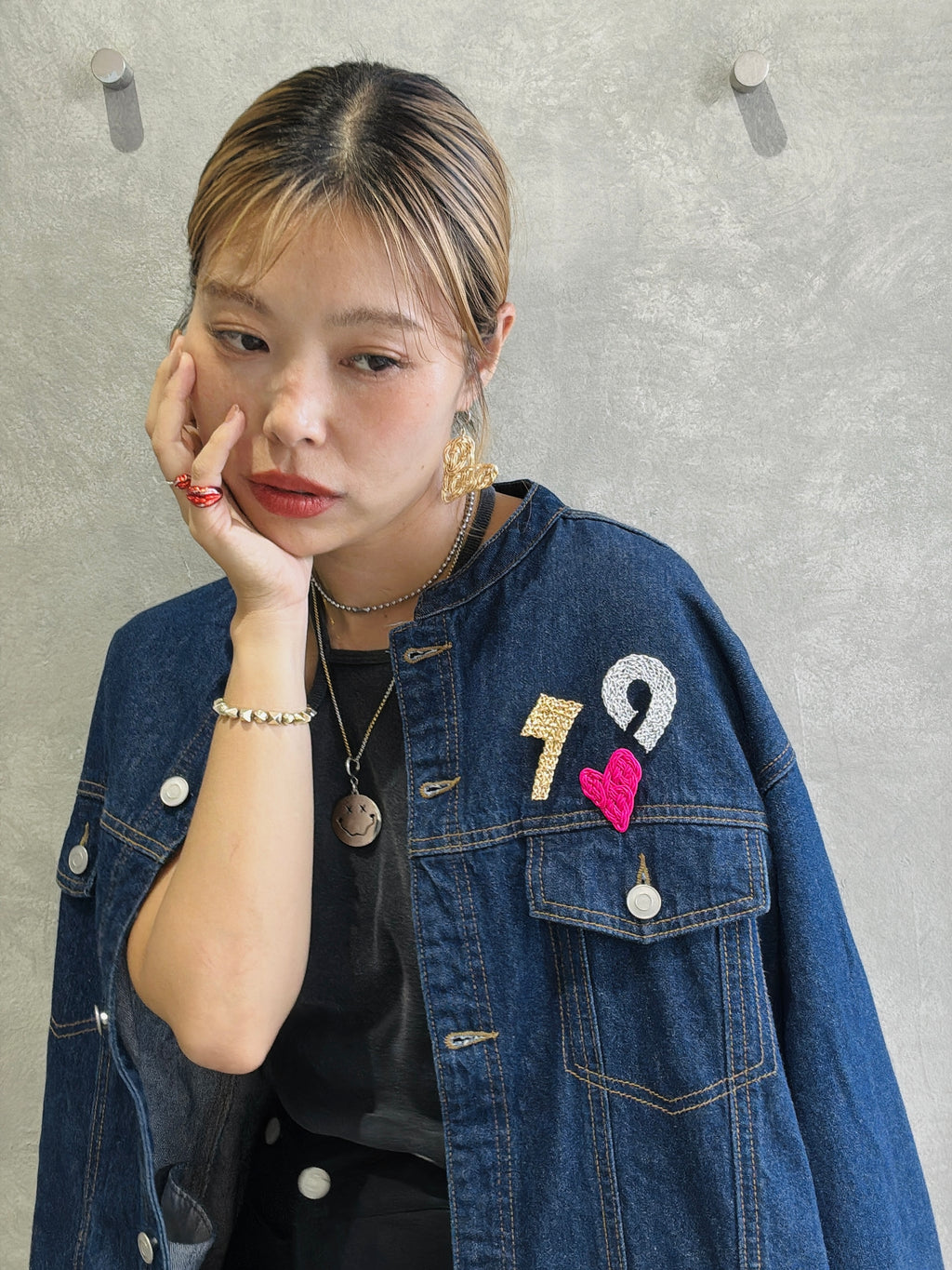 結び屋虹園×No.9コラボ／ハートの揺れるピアス（ピアス・イヤリング）