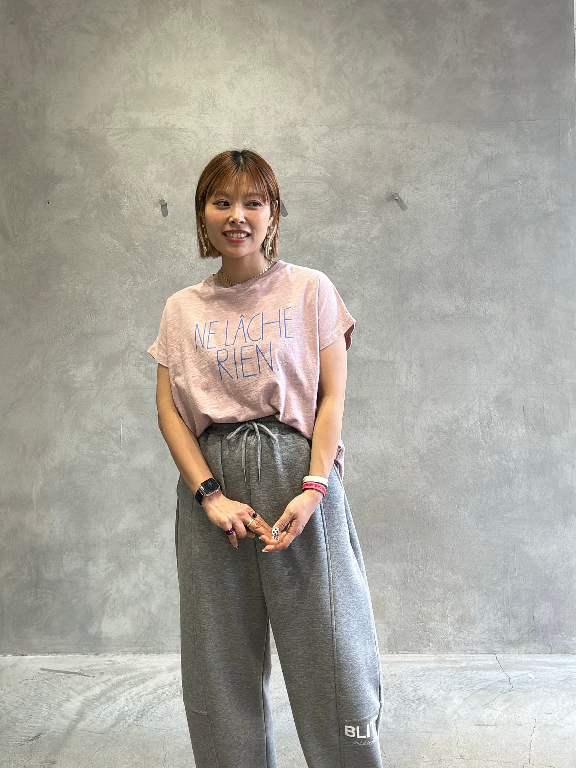 【予約販売】NE LACHE RIENロゴゆるフレンチスラブTシャツ／ING