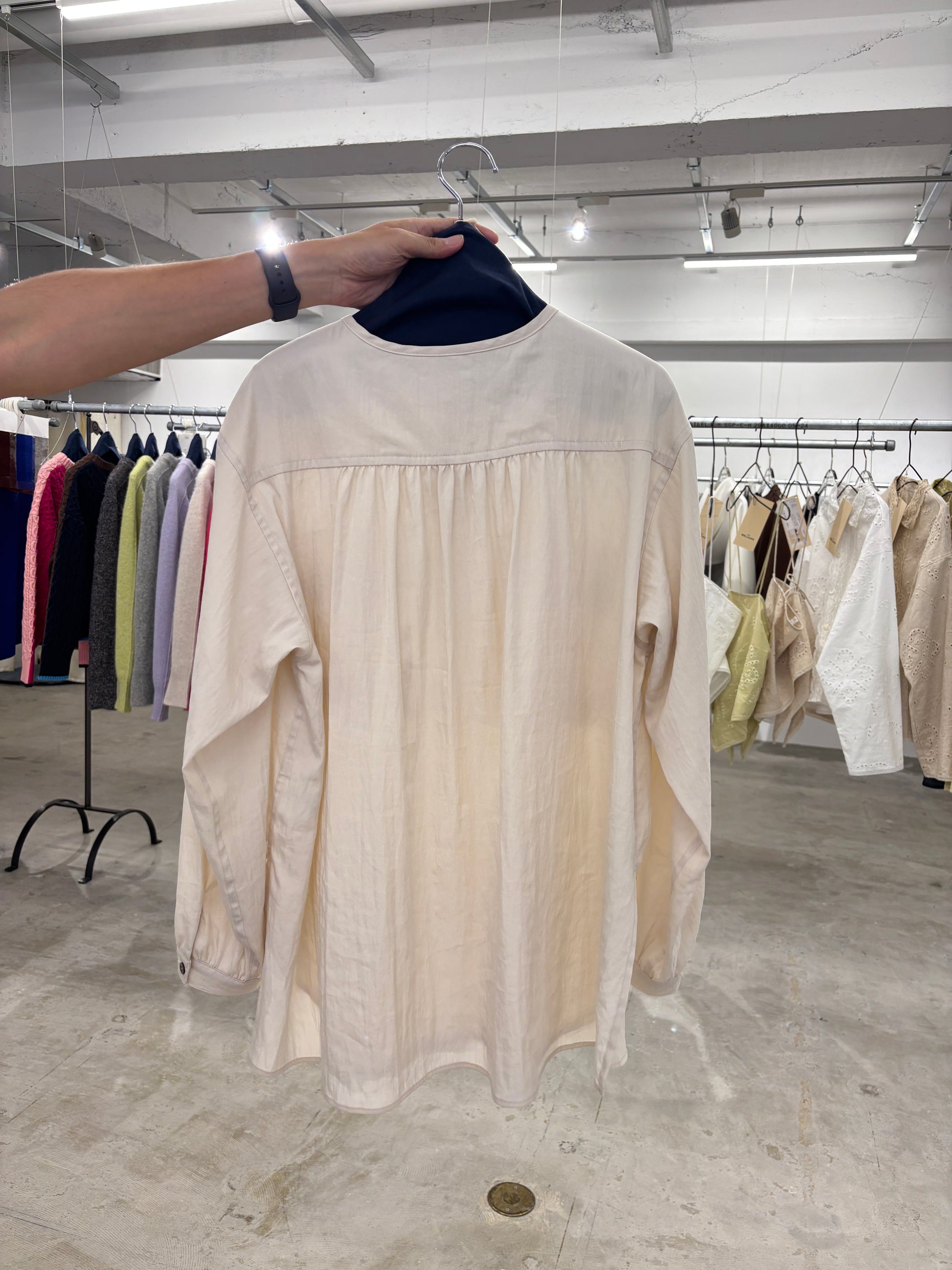 【予約⚡︎販売】ノーカラープルオーバーシャツ／8653203／LE MÉLANGE／2026 AW #2